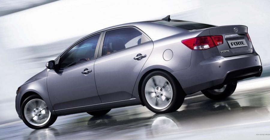  Kia Forte 2009 года  (фото 13 из 128)